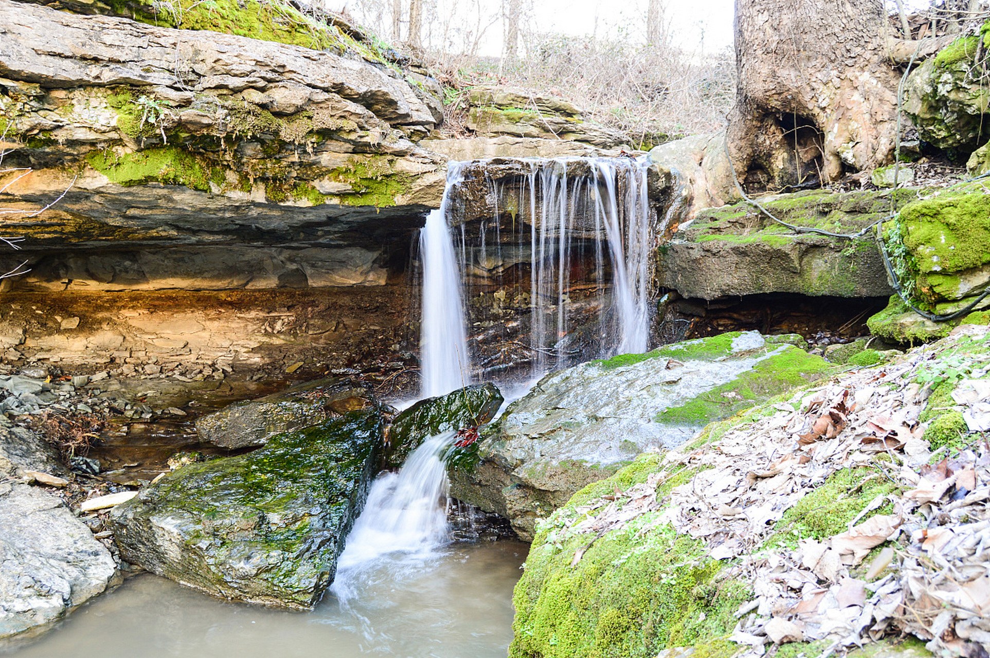 哇,我刚从河北唐县的潭瀑峡旅游景区回来,简直被那里的美景给震撼到了