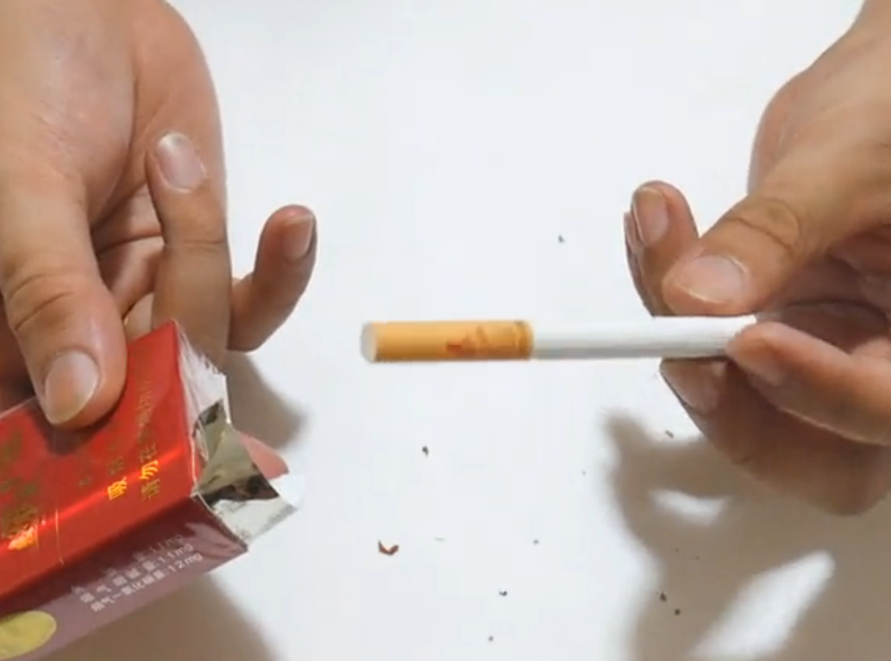 抽了20年的烟,才知道软包装香烟应该这样拆,干净卫生还有创意
