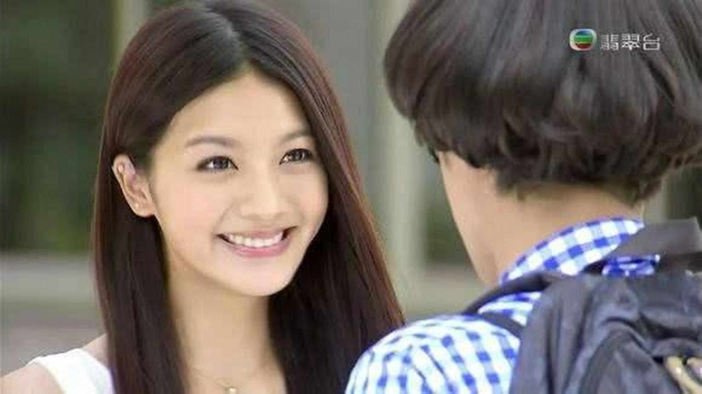 校花#吴亚馨在《海派甜心》中饰演的莫莉是黑长直的校花代表,是浙大