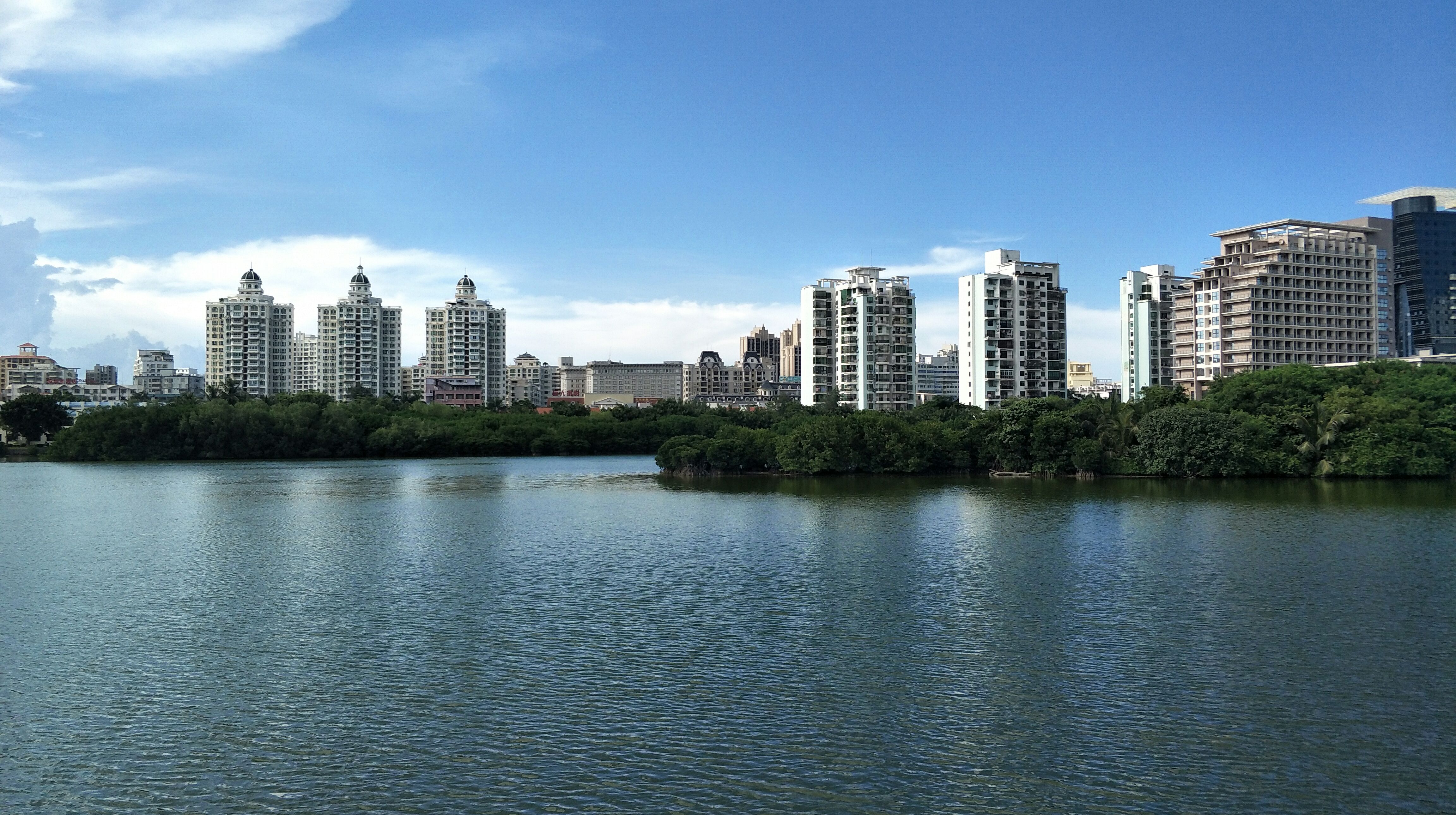 海南大学东坡湖图片