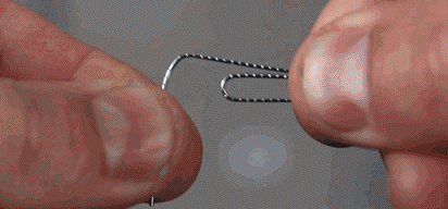 搞笑gif图:开心得像个三百斤的胖子!注意你的手好不好!