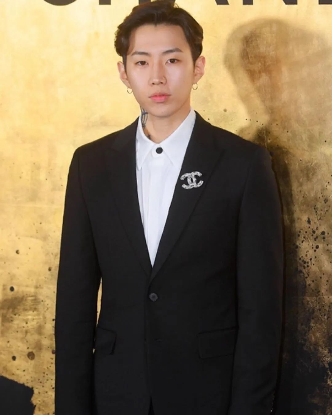 在ufc现场欺负朴宰范算什么能耐,有本事来潮流圈和他比划一下?