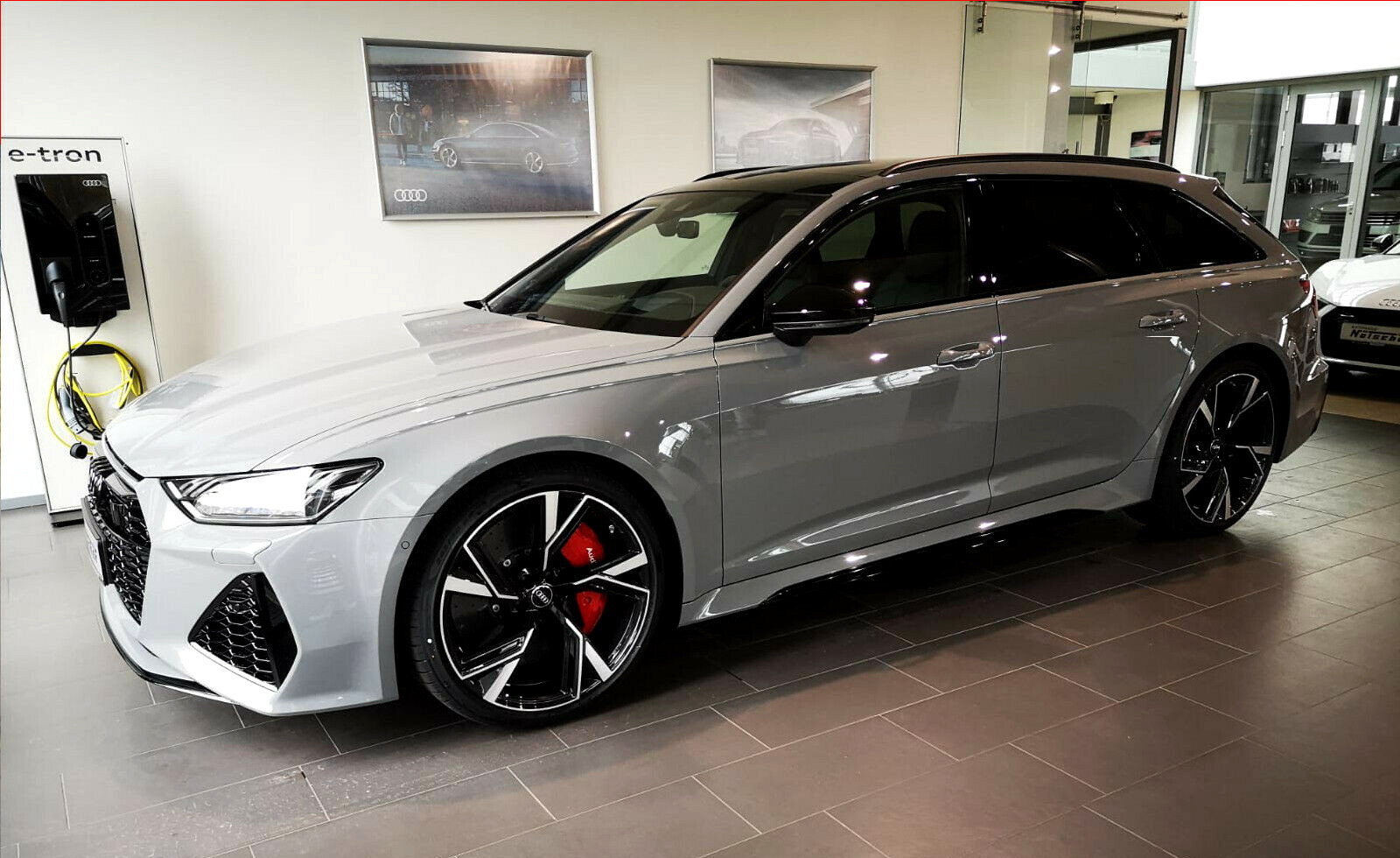 2020款全新奥迪rs6