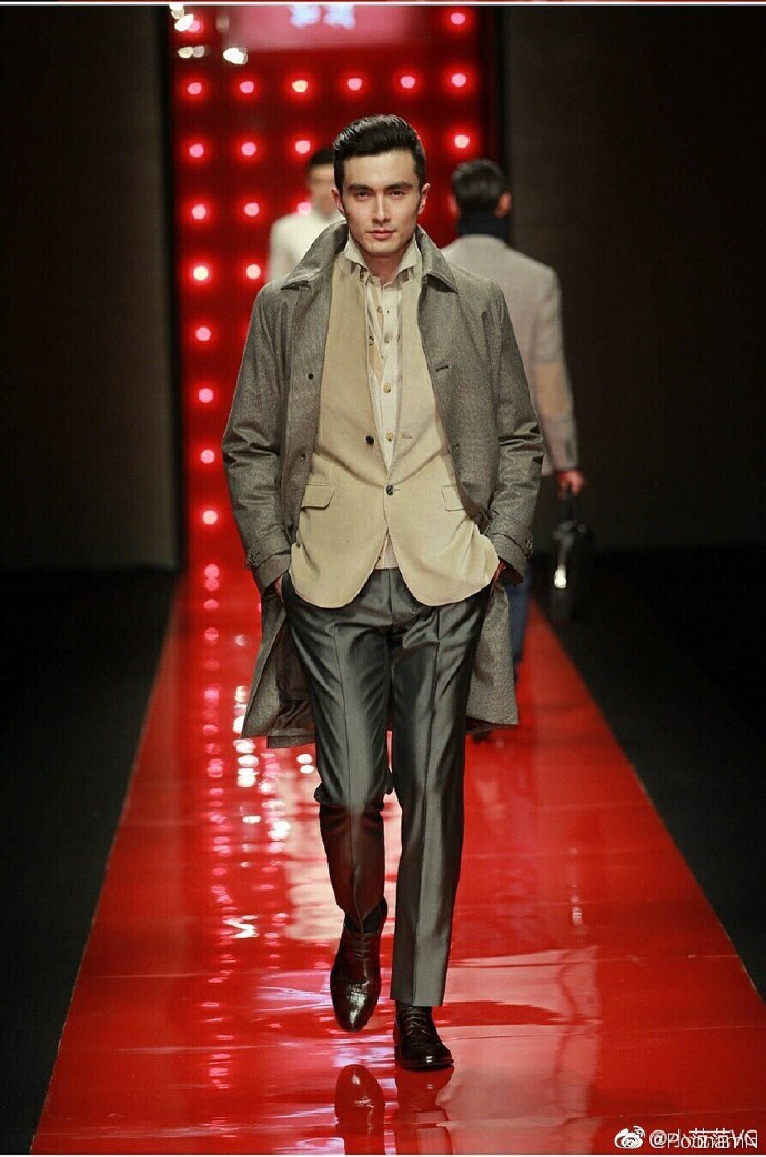 潮品##高伟光向阳而生# #高伟光爱思小姐探案集# 喜欢@冰月说 喜荒沣