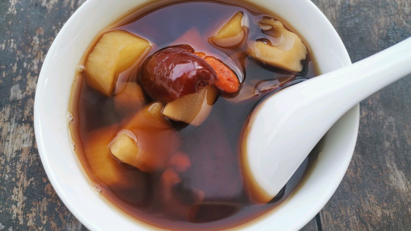 女人不内调,敷再多面膜都没用,常喝这碗元气汤补血养颜,气色好