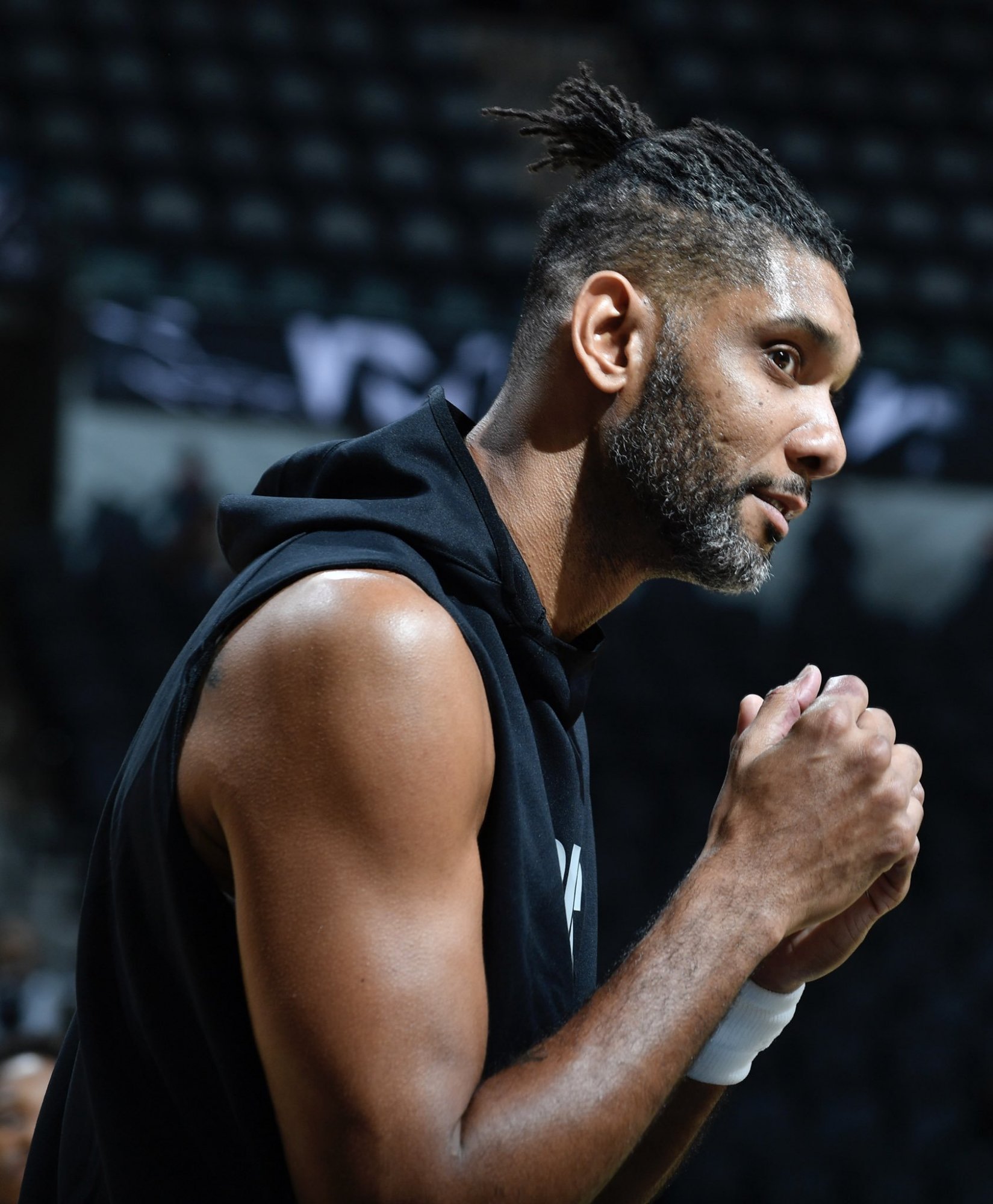 好久不见!邓肯迎助教首秀辫子抢镜 可马刺却用36分惨败迎接他