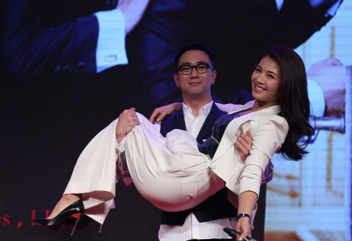 他是被"家暴"第一人,妻子曾扇他500次耳光,6次用烟头烫伤!