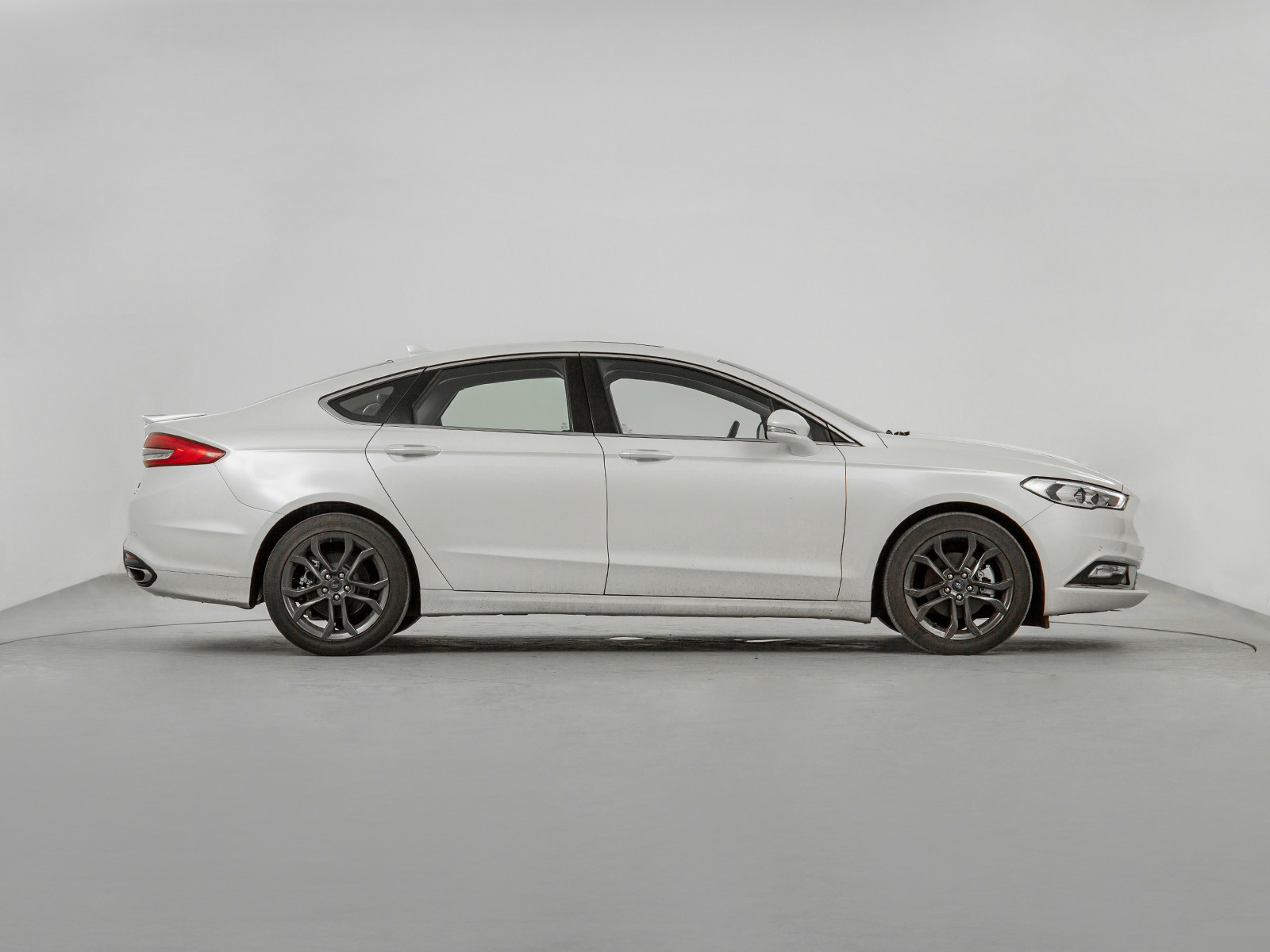 对福特蒙迪欧外观和内饰的品鉴