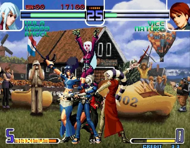 ABC,不需要操控摇杆,就按组合键就可以打出来 在《拳皇2002》中每一