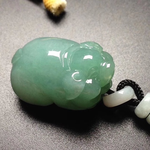 翡翠猪 - 热门商品专区