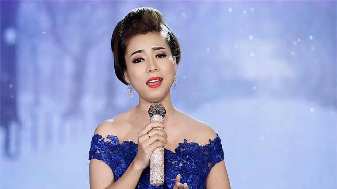 [图]非常好听的越南抒情歌曲《Mùa Đông Của Anh Minh Nguyệt》