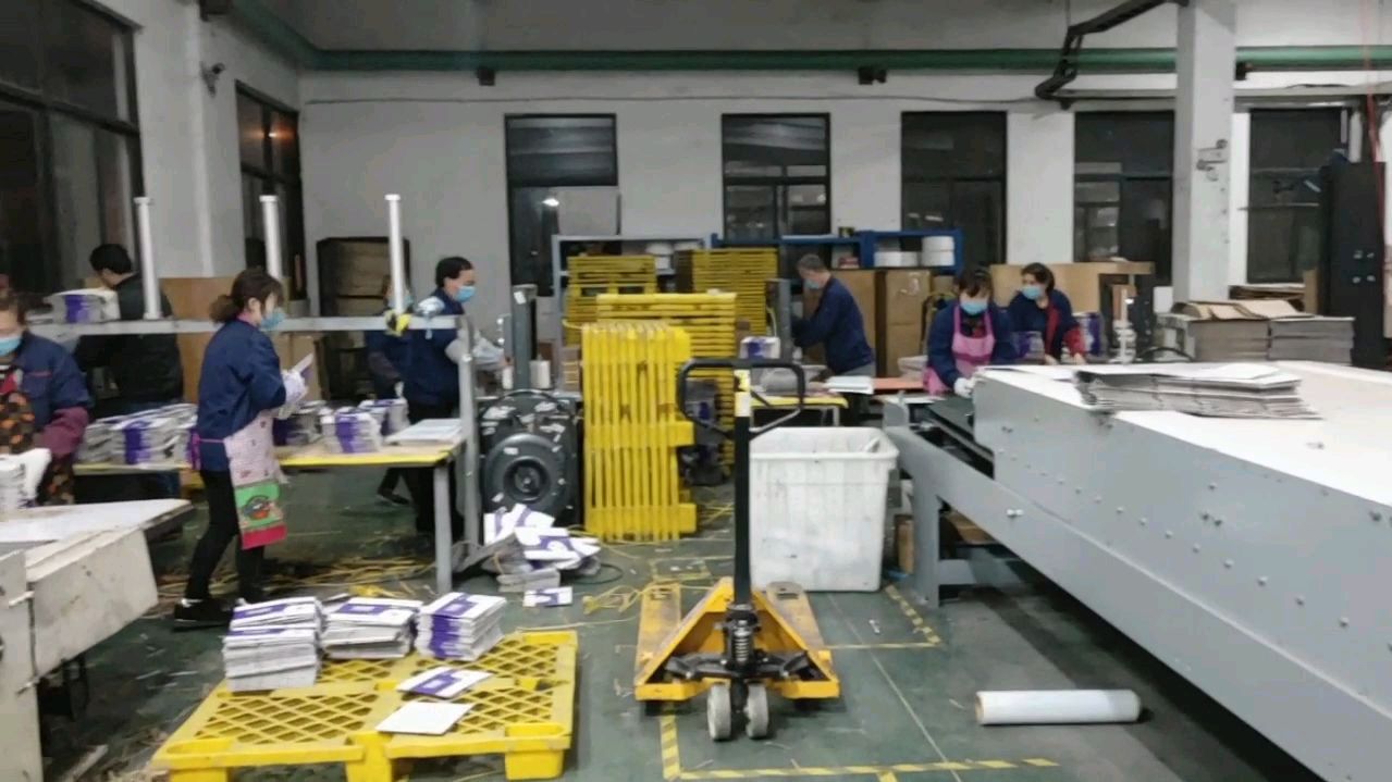 包装厂上班一点都不累,工作累点挣钱也多