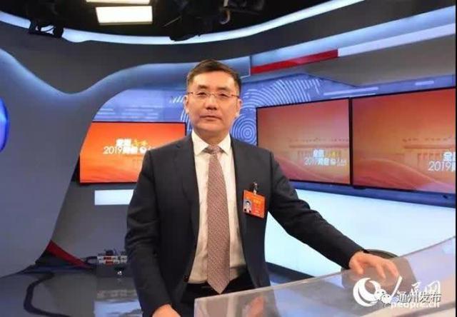 南通代表凌屹做客人民网 畅谈发展地方经济