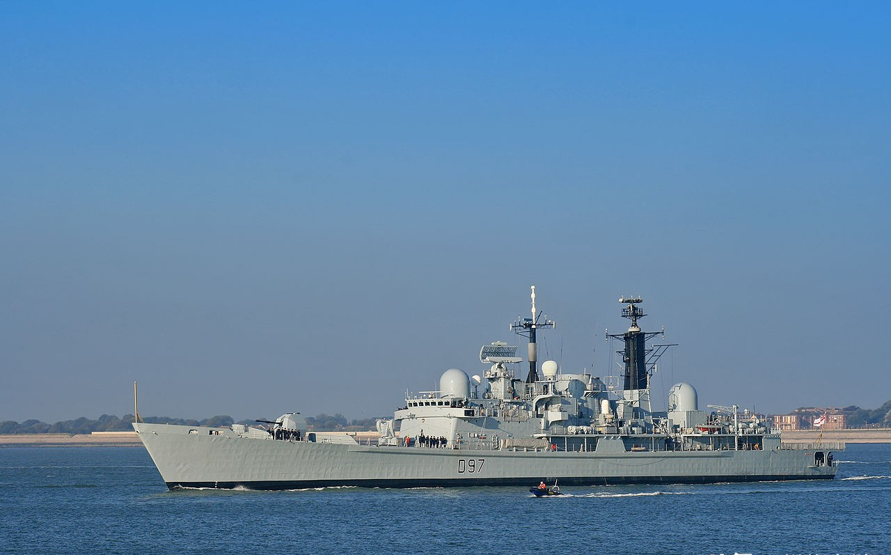 42型导弹驱逐舰,又称"谢菲尔德"级驱逐舰,是英国皇家海军于1970年代