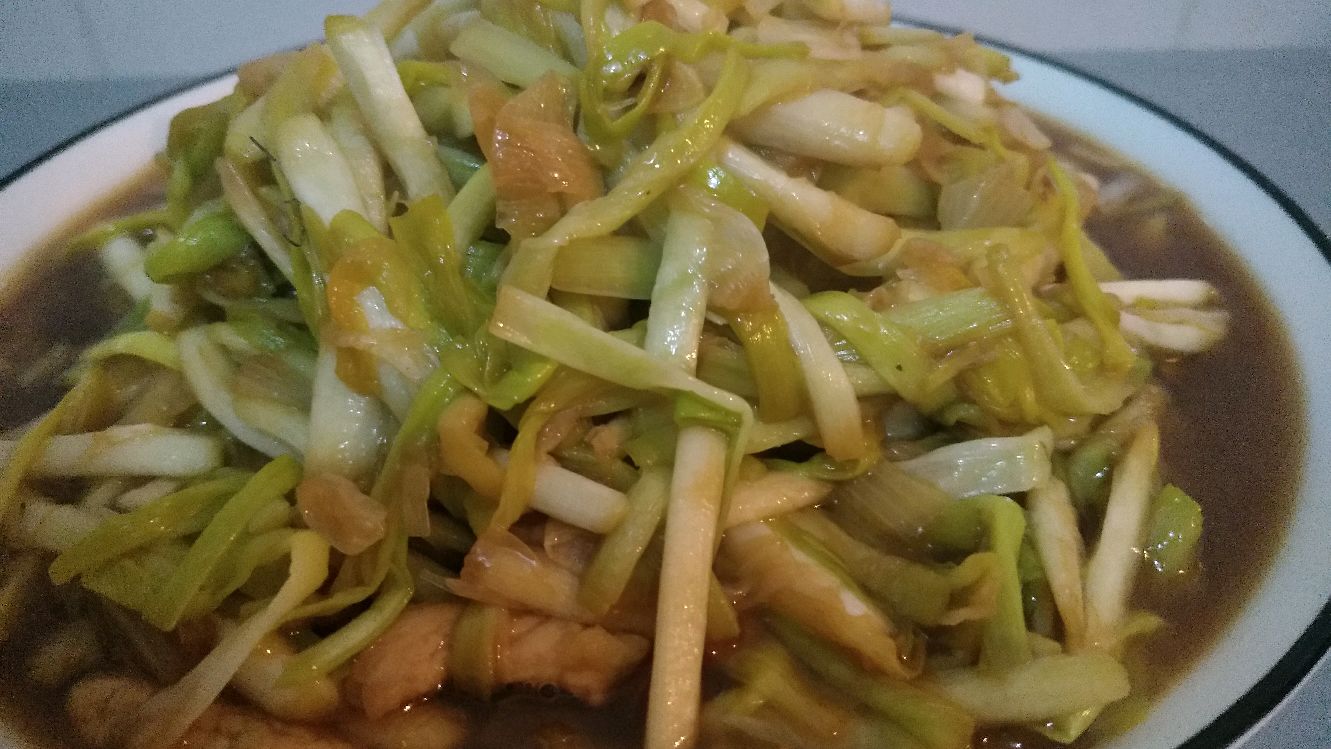 蒜黄炒肉—一道简单的小炒菜 做法简单又下饭!大家都喜欢吃吗?