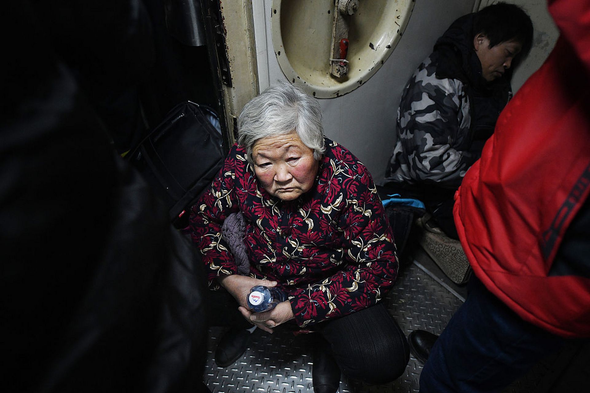 日本女星疑在家中热死.