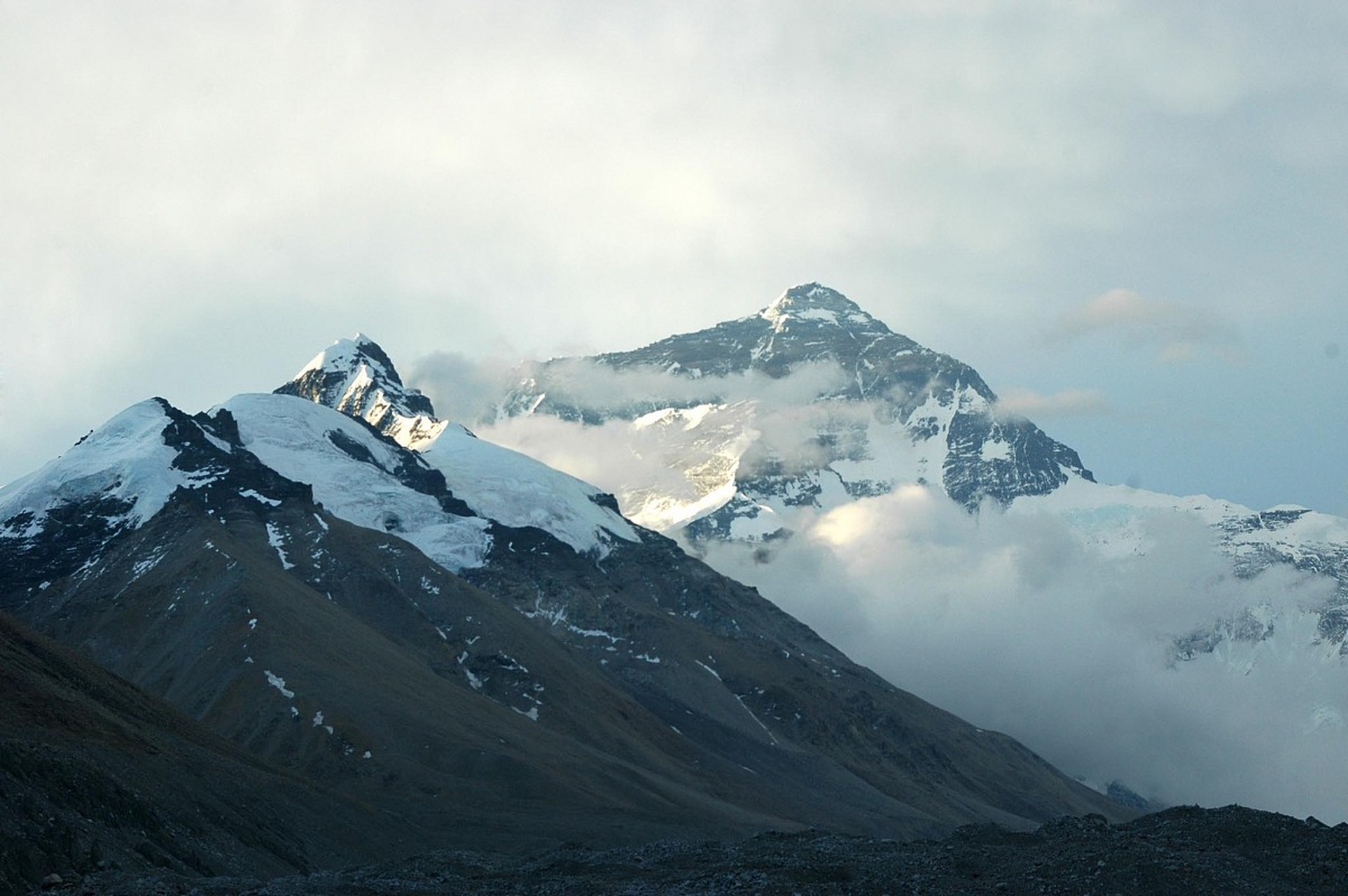 世界上最险峻山峰图片图片