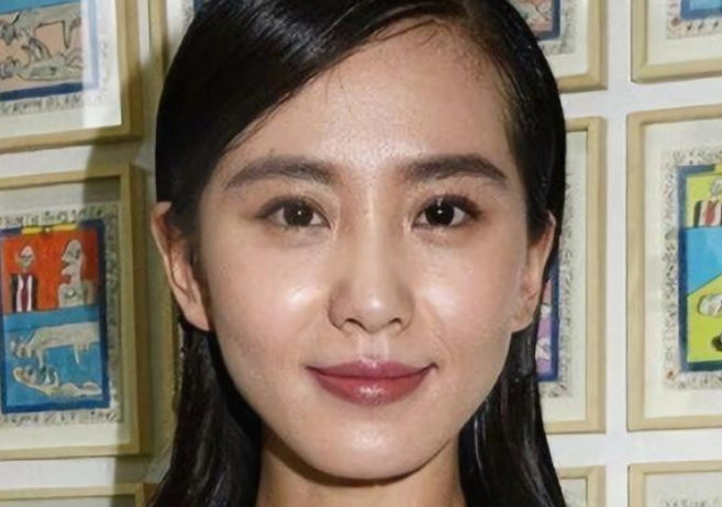 6位女明星的法令纹:baby清晰可见,唐嫣凹凸有致,刘诗诗成亮点