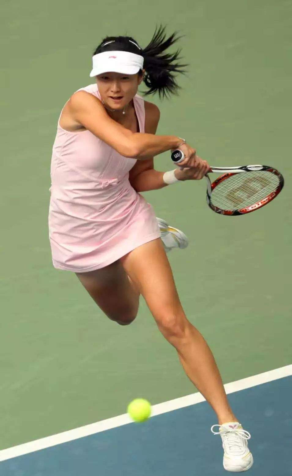 中国网球奥运季军不输李娜,嫁给富豪生四胎,35岁仍身姿傲人吸睛