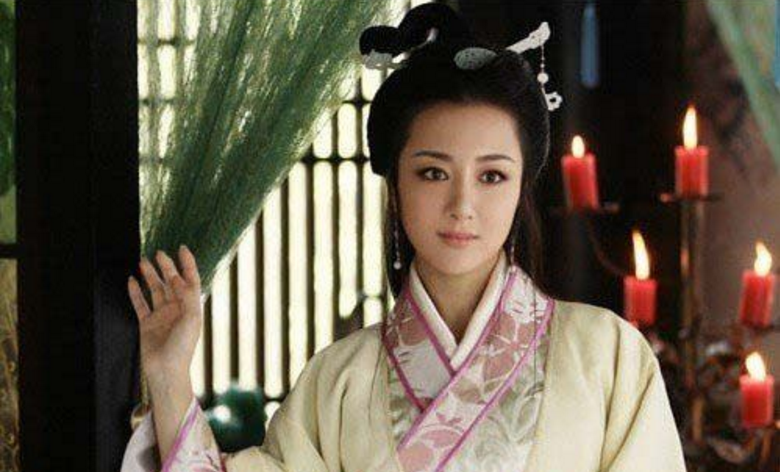 史上最美公主:祸灭2国,一生与男人周旋,玩死9男人还有人争着娶