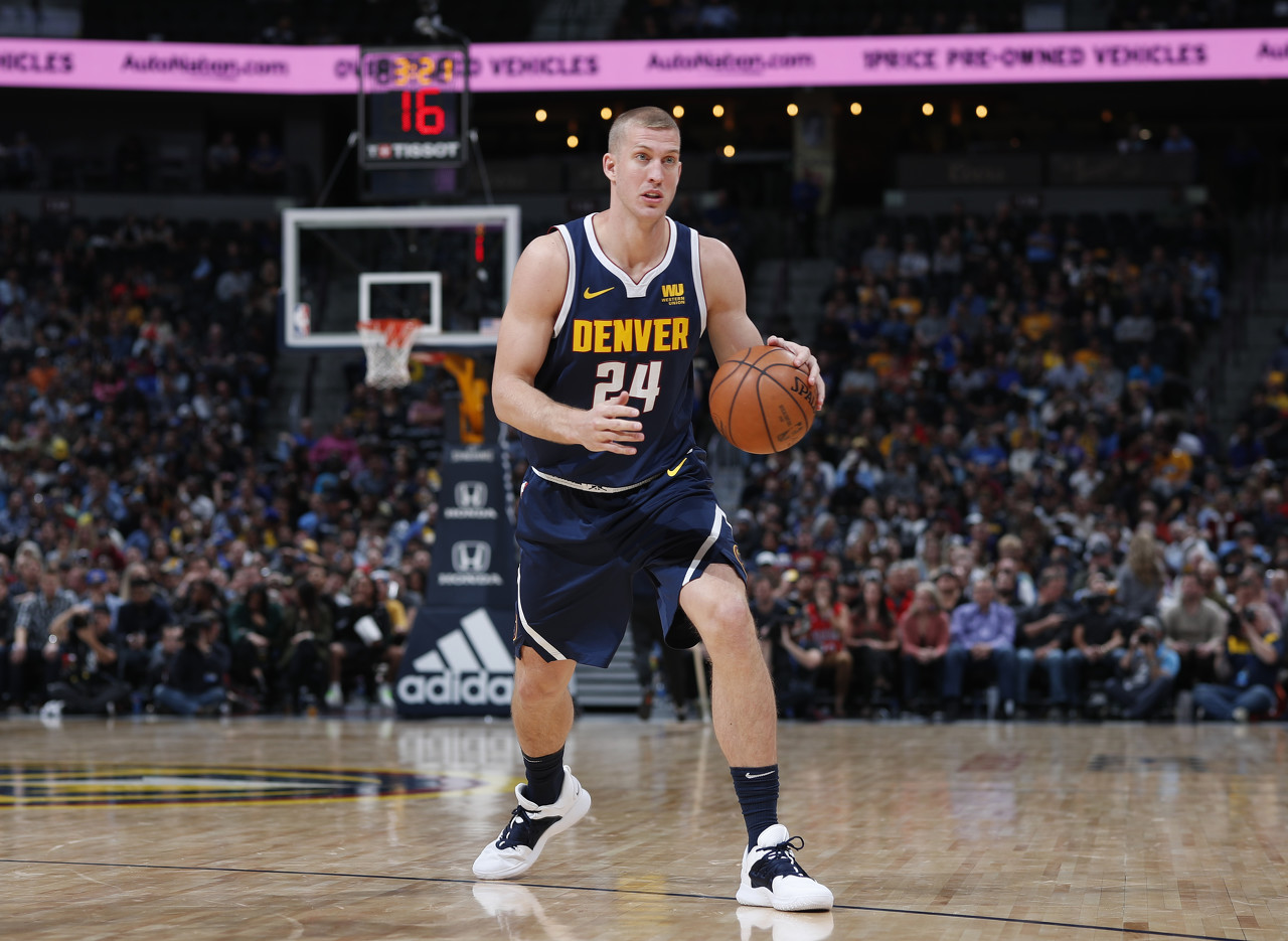 普拉姆利谈替补进攻不佳:需要更多的挡拆顺下战术