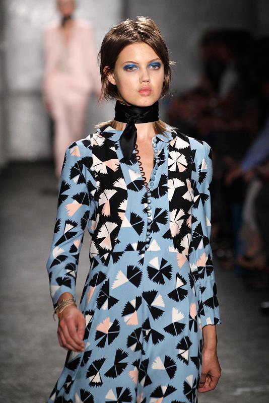 摩登女郎也要酷炫?优雅穿搭需要更多小技巧,搭配多种多样