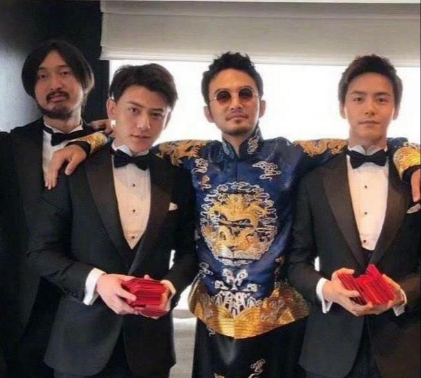 张晓晨伴郎团告诉我们:有些活动参加了一次,那就是一辈子的事情