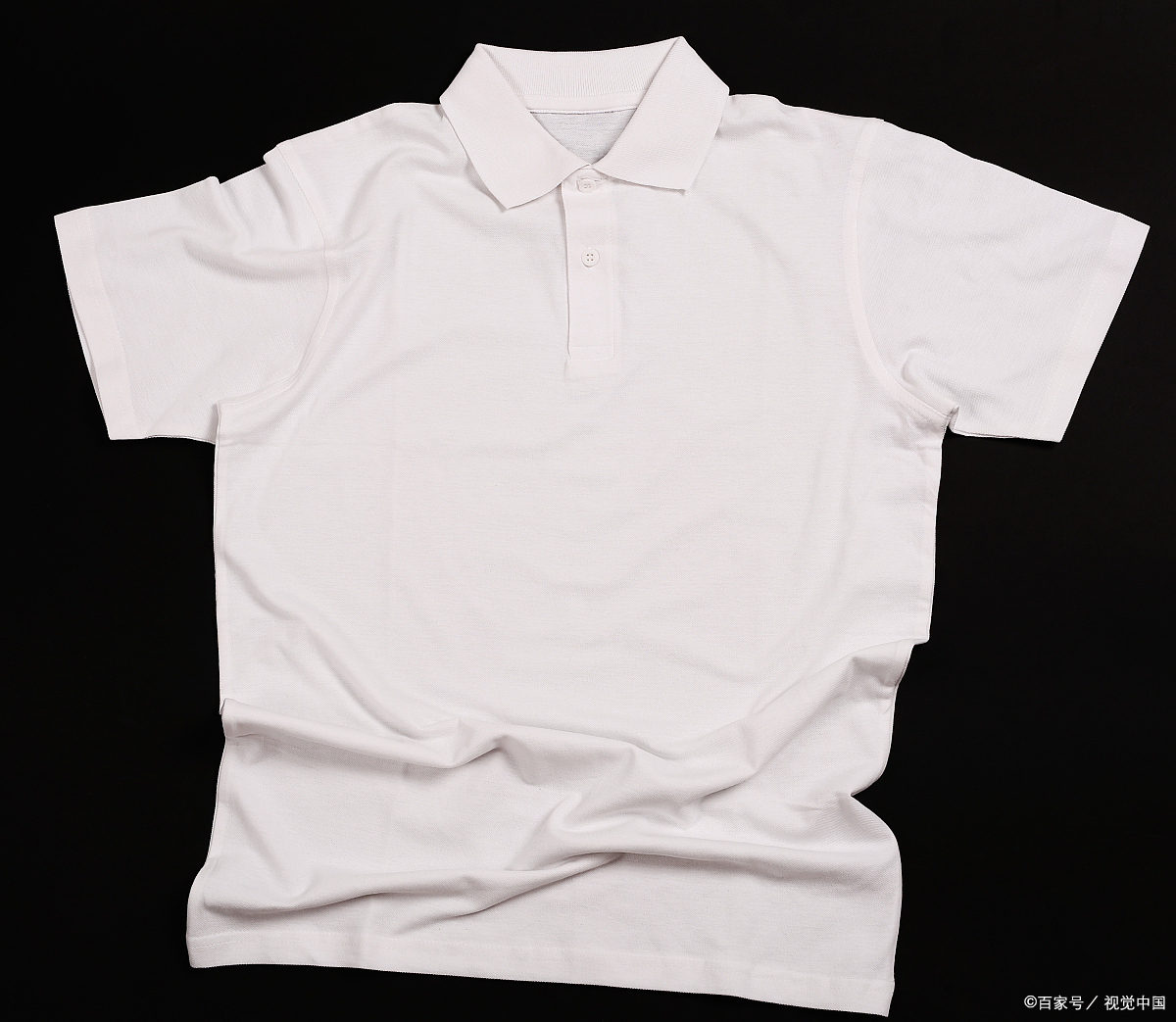 白衣服被染色怎么办 如果你的白衣服被染色了,不用担心,这里有几种