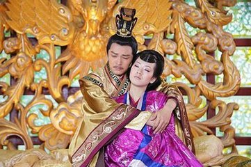隋唐英雄:杨藩薛丁山相貌武艺不相上下,樊梨花却独钟情于丁山?