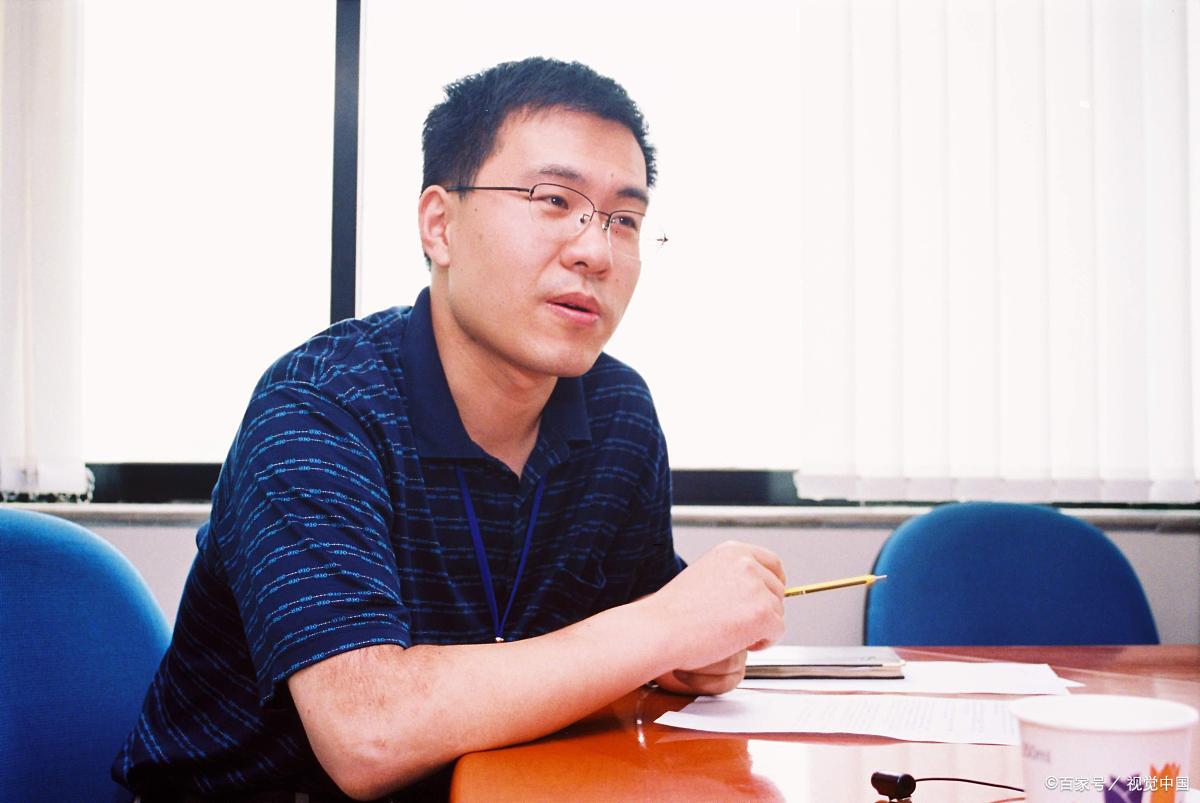 中小学校的校长要当得好,首先要有"抓"的能力,这种
