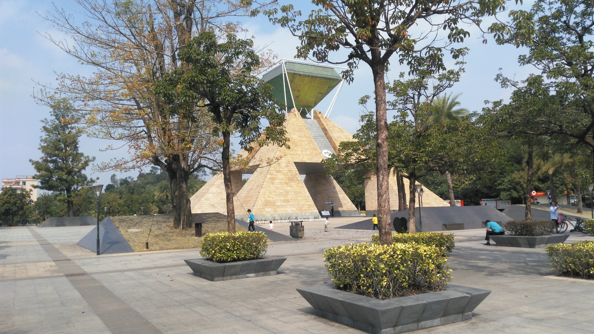 深圳凤凰山矿山公园的一次登山过程,带你们去看看啦