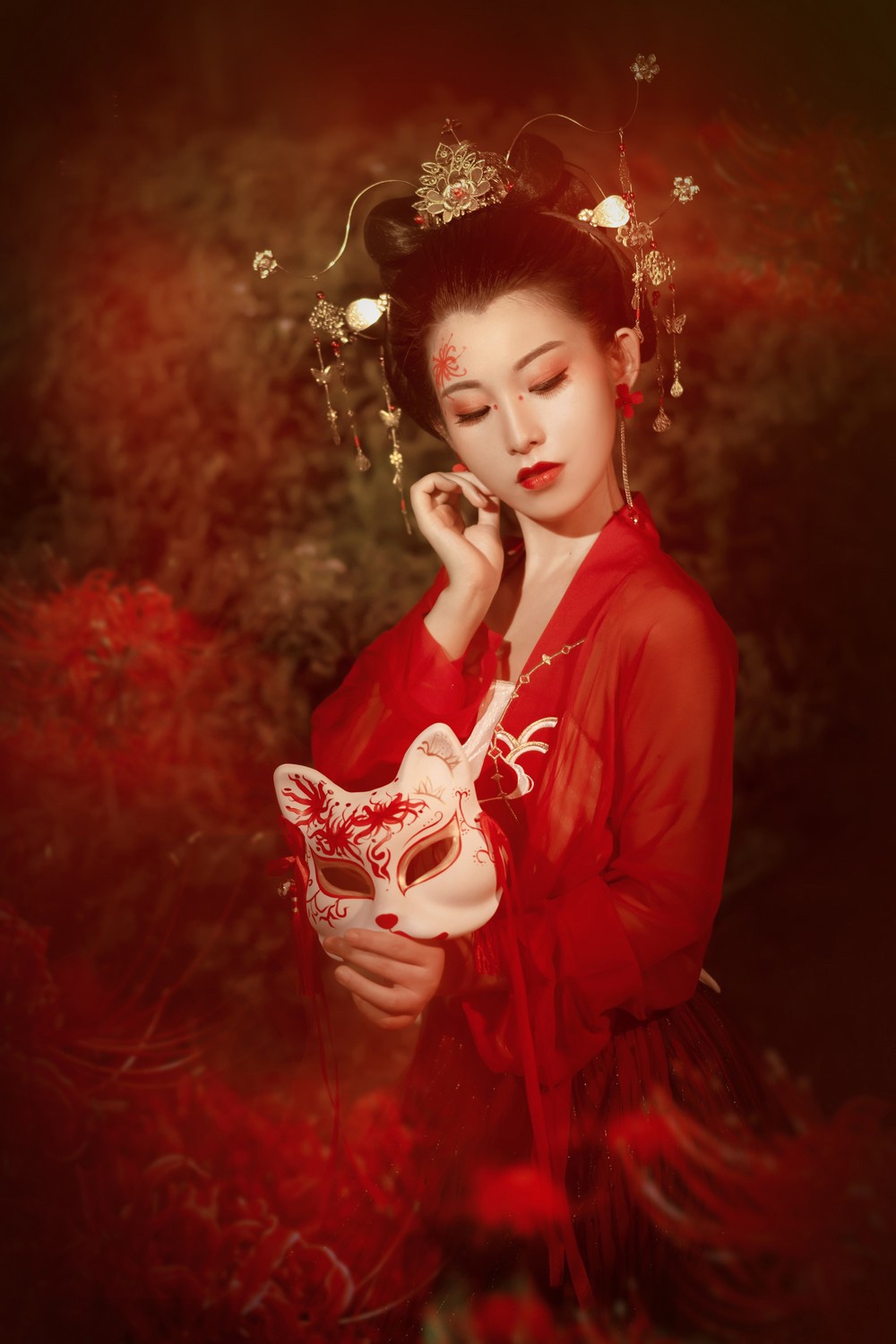 美女摄影:红装仕女的奇幻世界