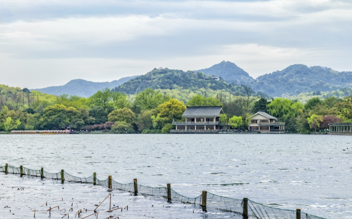 旅游:西湖十景之苏堤春晓,适合旅行游玩的好地方