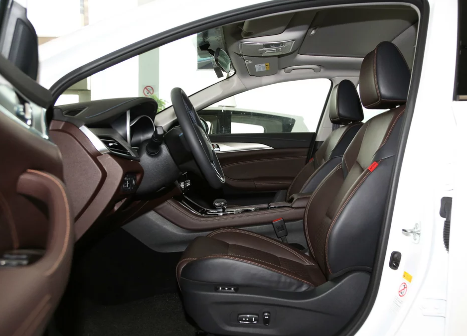 简约之美,长安逸动新能源ev460 智享版,年轻人的向往