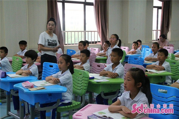 東營區麗景小學與黃河路街道漁民小學聯合舉辦同課異構語文教研活動