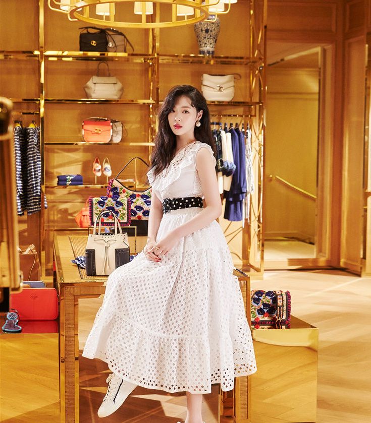 f(x)luna在节目上被问雪梨近况,一句话回应尽显心酸