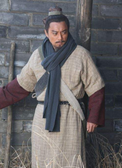 4,王建新,王建新在剧中扮演的是卢俊义,武艺高强,棍棒天下无双,但是