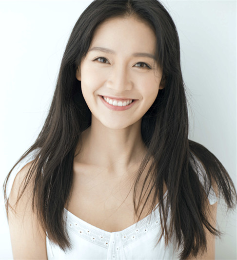 她是《河神》里的肖兰兰,曾参演《剩者为王》,气质清新如微风!
