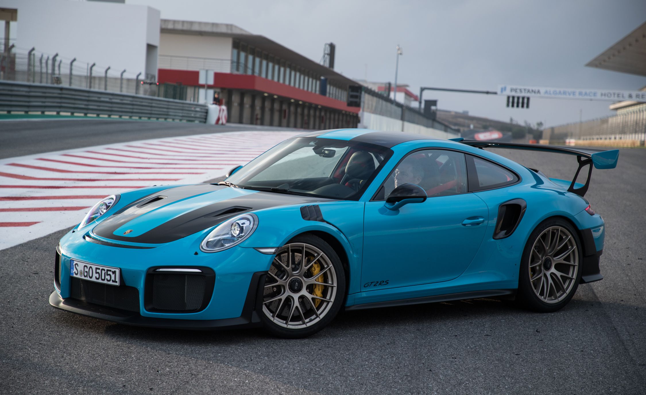 保时捷911 gt2 rs,史上最强911,911的终极形态!