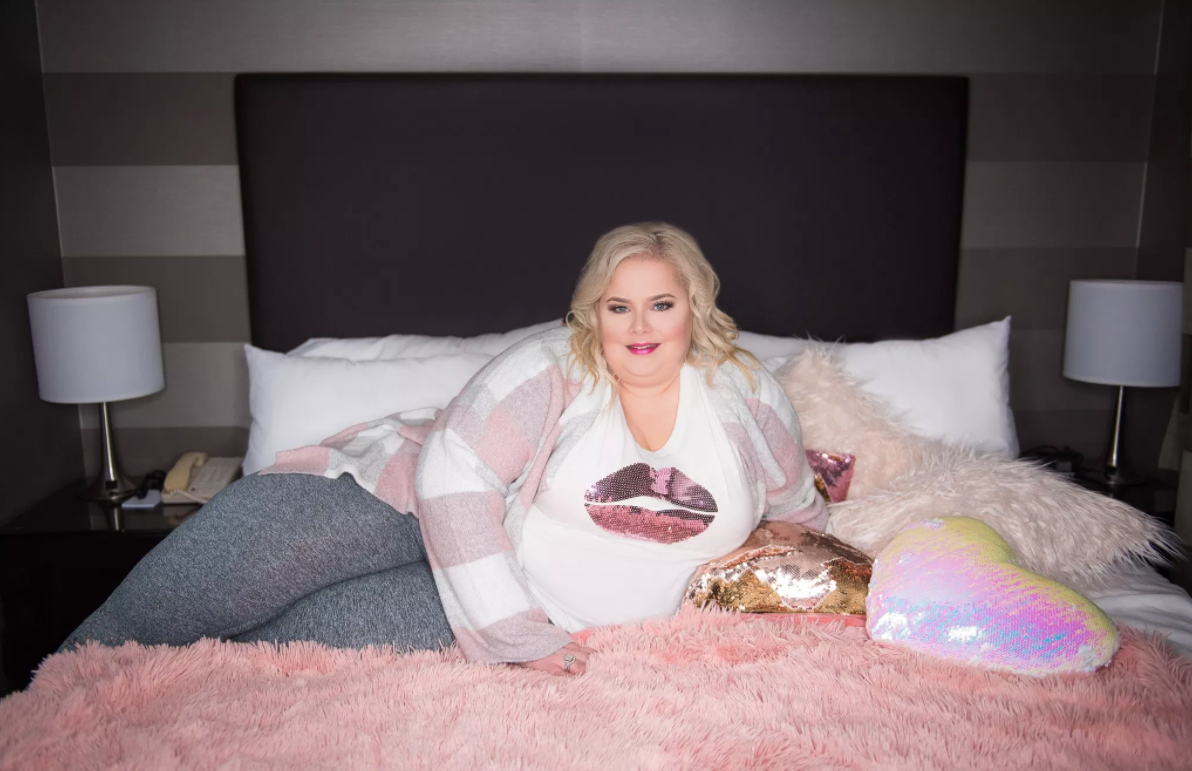 大码模特中的"巨型"选手,靠胖独树一帜,体重完爆卡戴珊!