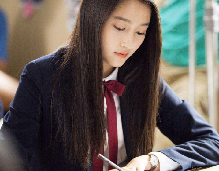 国民明星都有谁?老公王思聪,闺女关晓彤,国民"初恋"真的好美