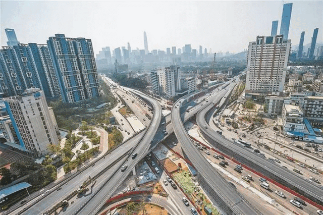 黄木岗立交今晚变身十字路口,你会不会选择?