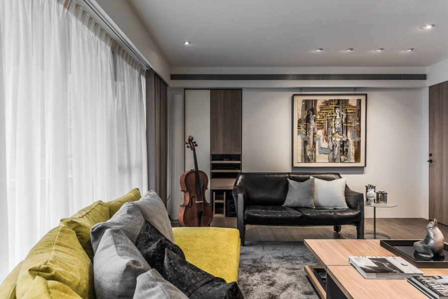 简单时尚的造型,给现代简约客厅带给人一种清新的感觉