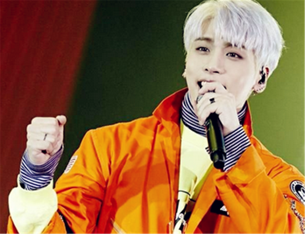 第32届金唱片大赏:iu获奖感言提到金钟铉,至今还是非常悲伤?