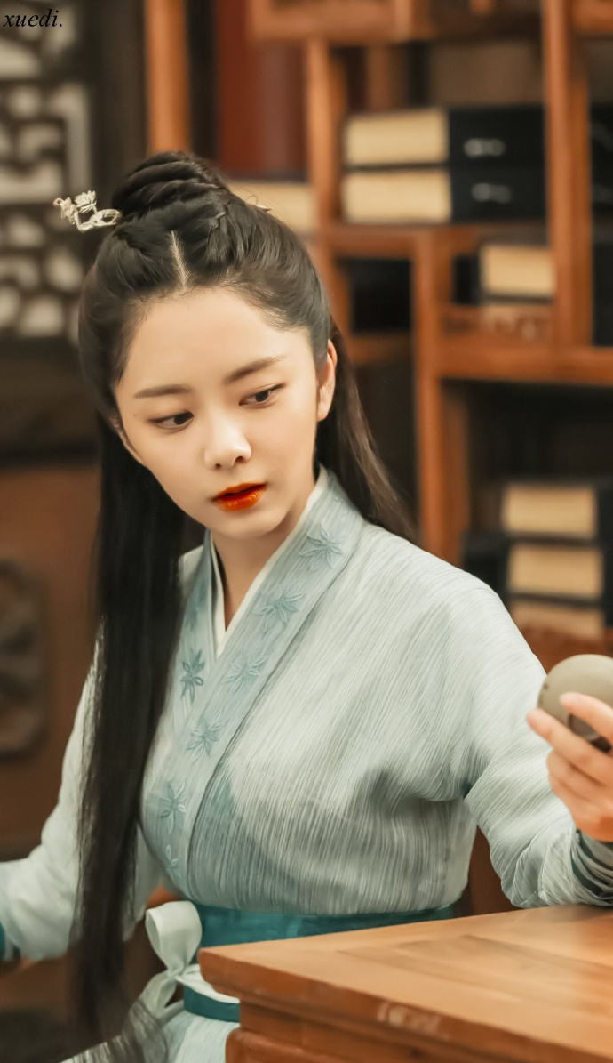 每日打卡# #谭松韵# 《甄嬛传》的淳贵人,《旋风少女》的范晓莹,∽铑