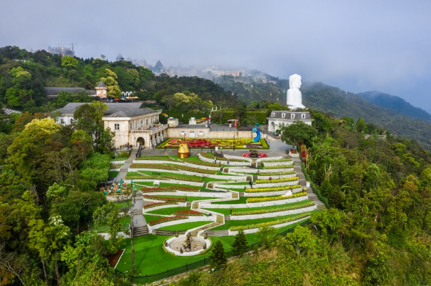 越南:岘港巴拿山一日游行程