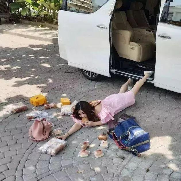 女子拍"摔倒照"获赞上万却被交警盯上,结果