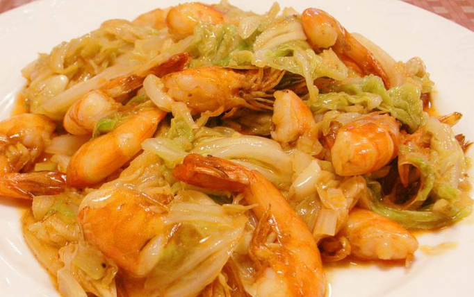 大虾烧白菜,一道美味的家常菜肴,赶快和朋友尝尝吧
