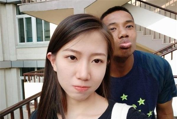 她是祝铭震最美女友!美到令人窒息,直言:实力比黑人外援强