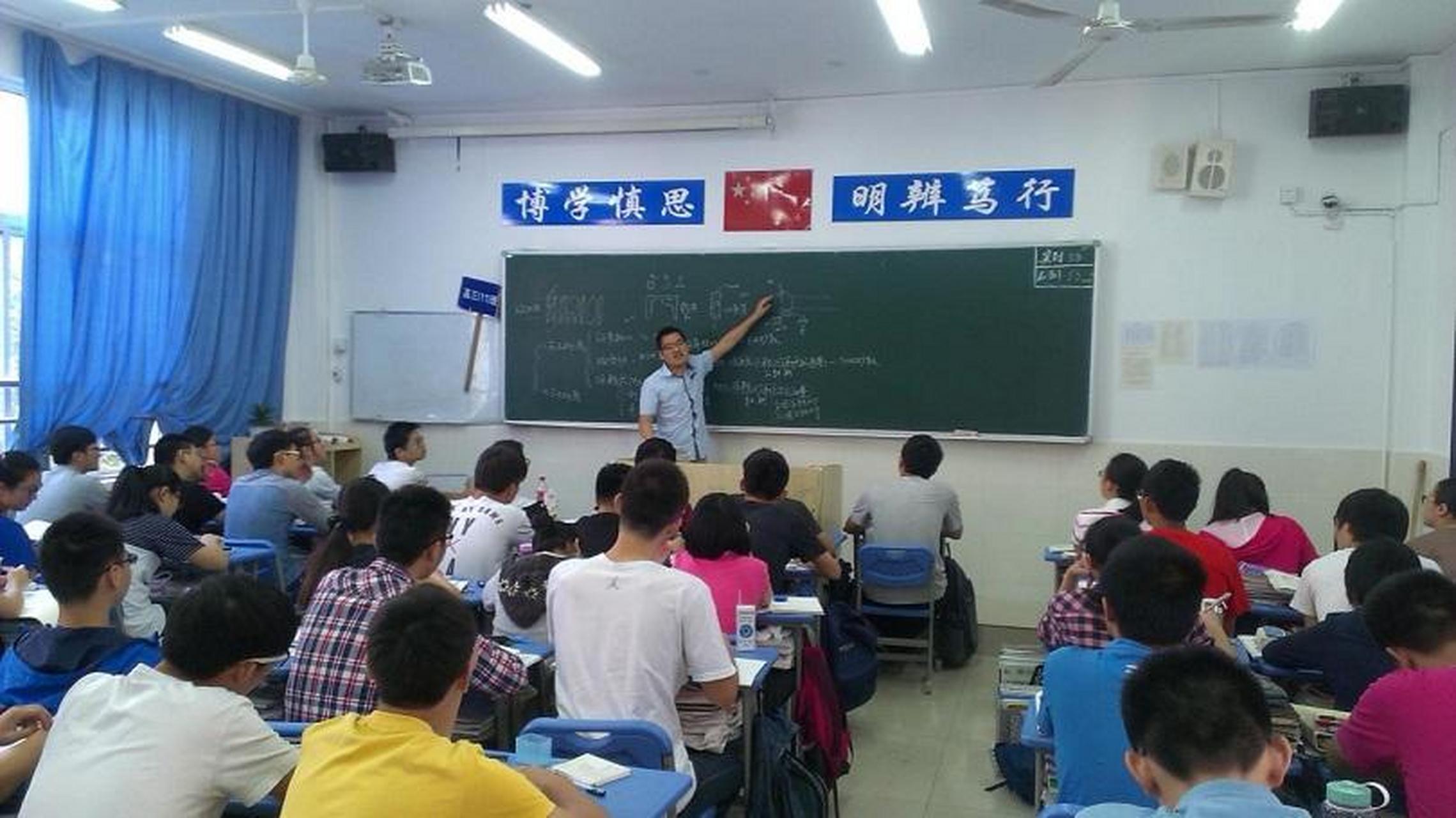 开始以为照理就是一个人的名字.想到这个照理话真多.